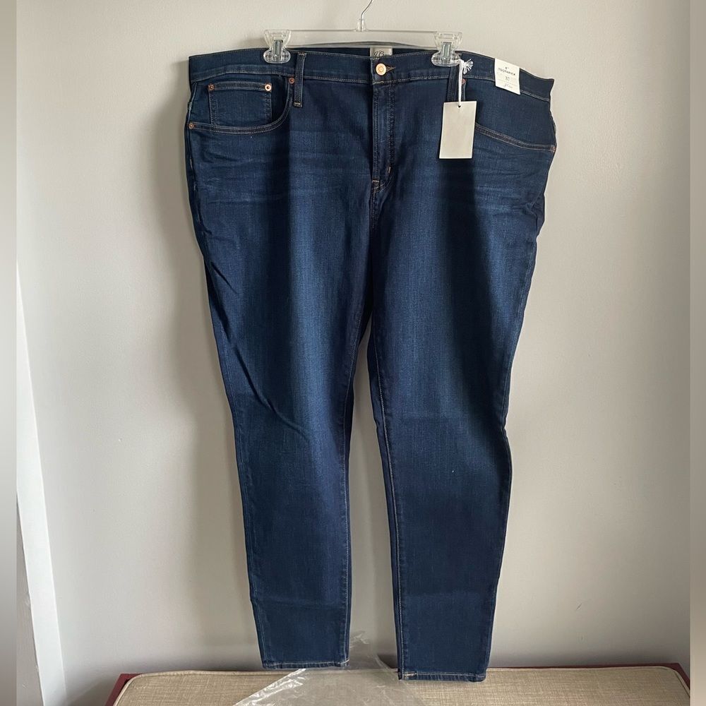 HP🎉❤️J.Crew 8” Toothpick Jeans